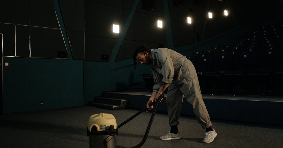 Understanding the Benefits of Dry Steam Cleaning for Carpets